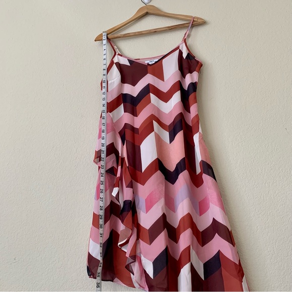 BAR III Pink Geometric Print Slip Dress Asymmetric Hem Size Small. Y2K style. - Picture 3 of 12